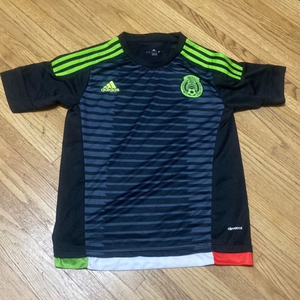 Used Mexico fur all jersey